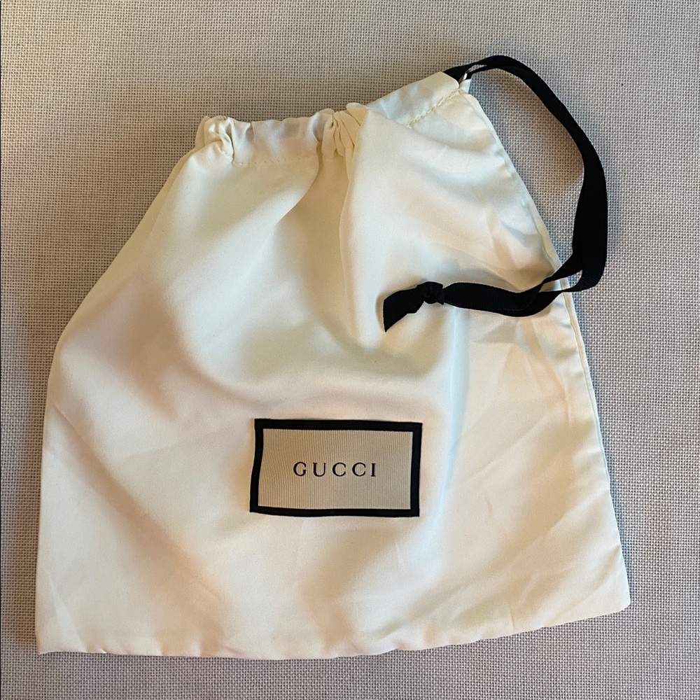 Gucci • Drawstring Dust Bag - Picture 4 of 8